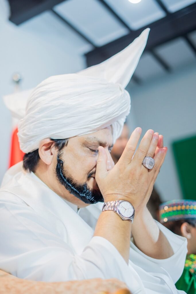 Sohbat-e-Sultan-ul-Ashiqeen: A Source of Divine Enlightenment for Seekers of Truth 4 527870165 1366425725492920 9053606637195531810 n