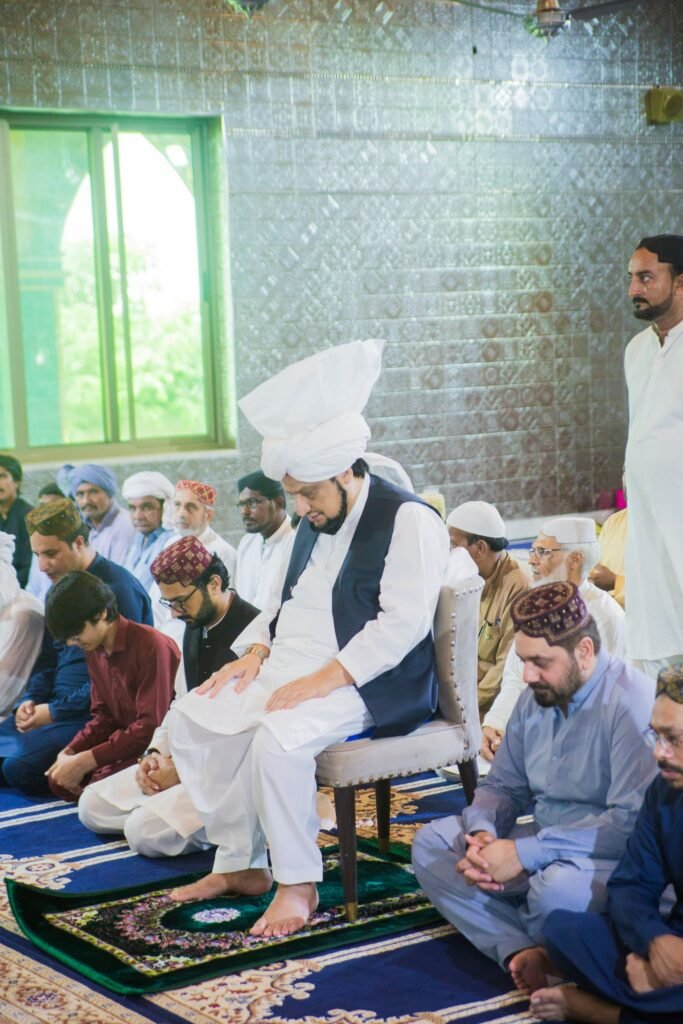 Sultan-ul-Ashiqeen Offers Friday Prayer at Masjid-e-Zahra 13 533240394 1377683214367171 5724529310846336420 n