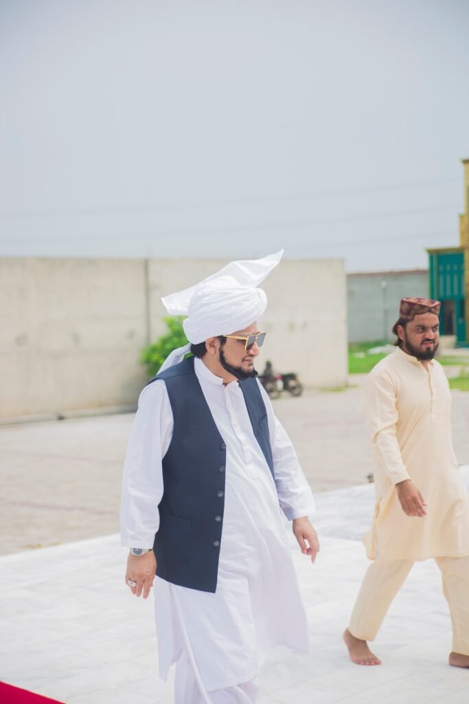 Sultan-ul-Ashiqeen Offers Friday Prayer at Masjid-e-Zahra 6 533276198 1377679751034184 5025573058873676638 n