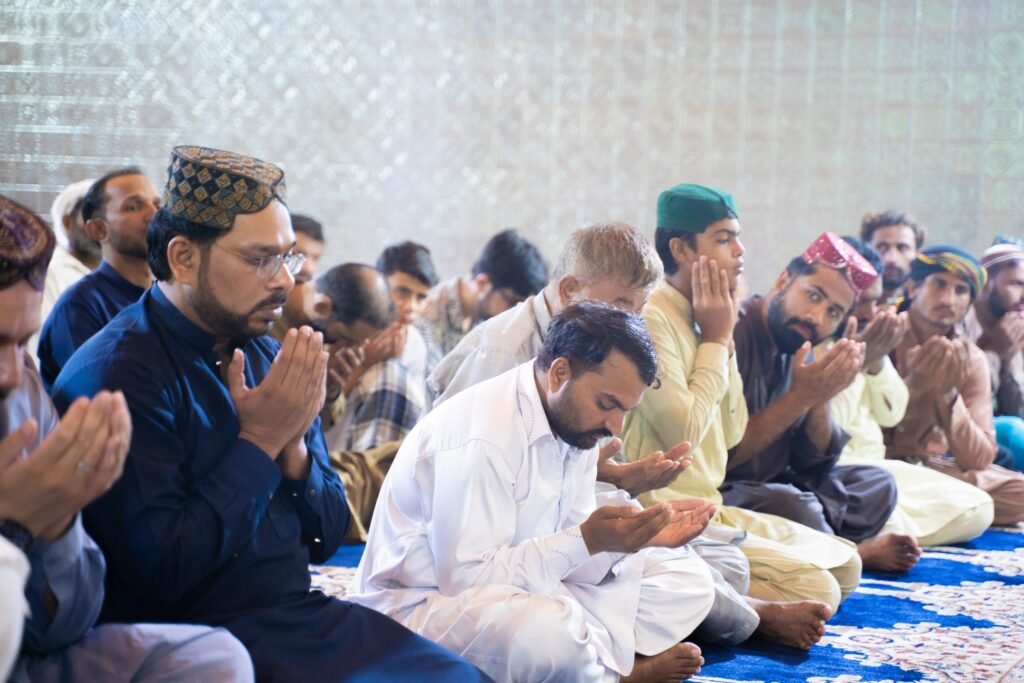 Sultan-ul-Ashiqeen Offers Friday Prayer at Masjid-e-Zahra 16 533378421 1377680691034090 1233297921068158479 n