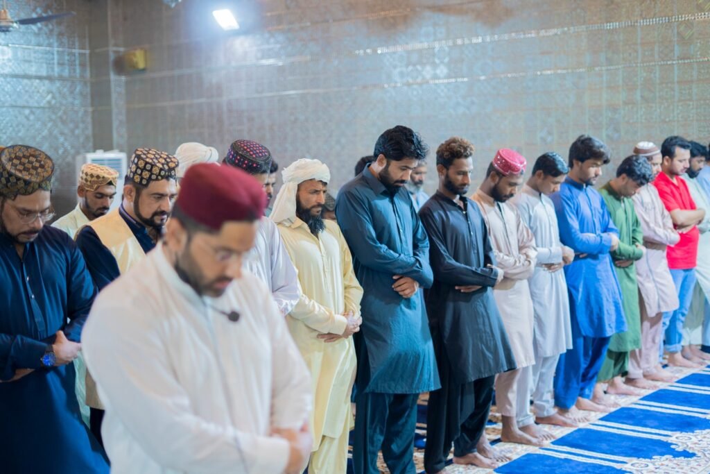 Sultan-ul-Faqr VII Sultan Mohammad Najib-ur-Rehman Leads Inspiring Friday Prayer at Masjid-e-Zahra 3 555499688 1222595406571833 3602613913454481382 n